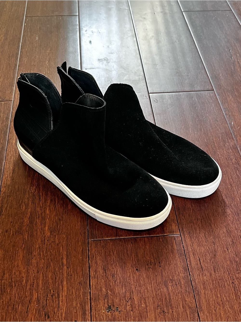 Steve Madden Black Suede Ankle Boots